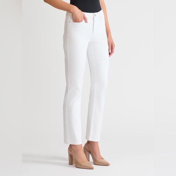 Jones New York Denim - Jones New York Signature Lexington Straight Women’s White Jeans size 8